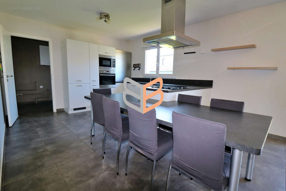 Maison 93 m² à Tressange  - photo 3