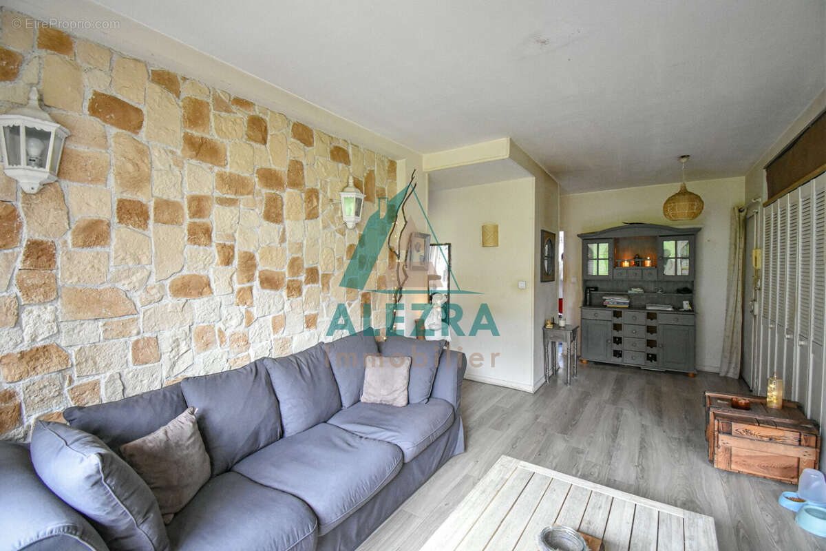 Appartement à LA CELLE-SAINT-CLOUD