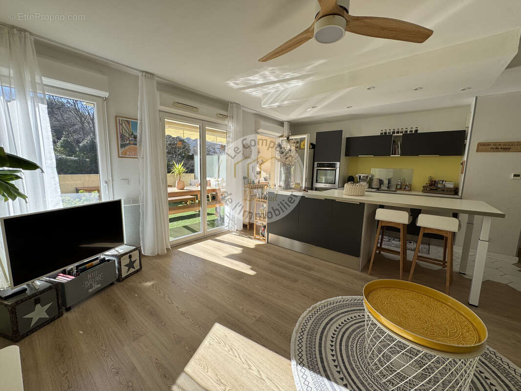 Appartement à MARSEILLE-10E