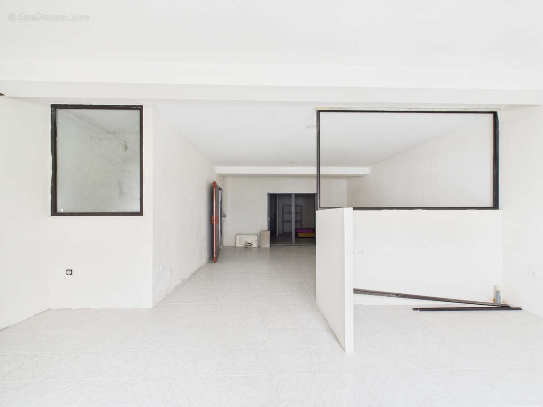 Commerce à LE BOURGET-DU-LAC