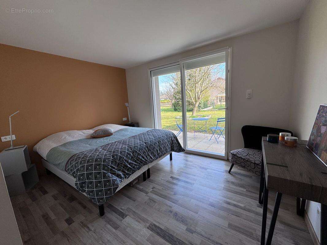 Maison à SAINT-ROMAIN-DE-JALIONAS