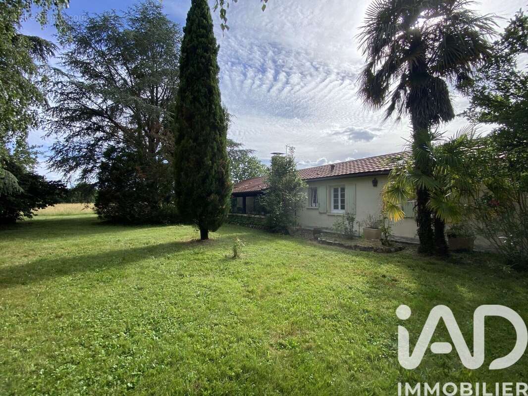 Maison 155 m² à Domme  - photo 2