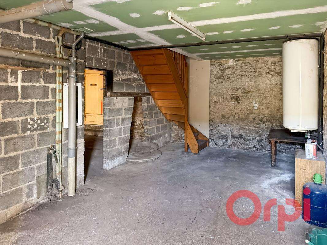 Maison avec jardin et garage - photo 6
