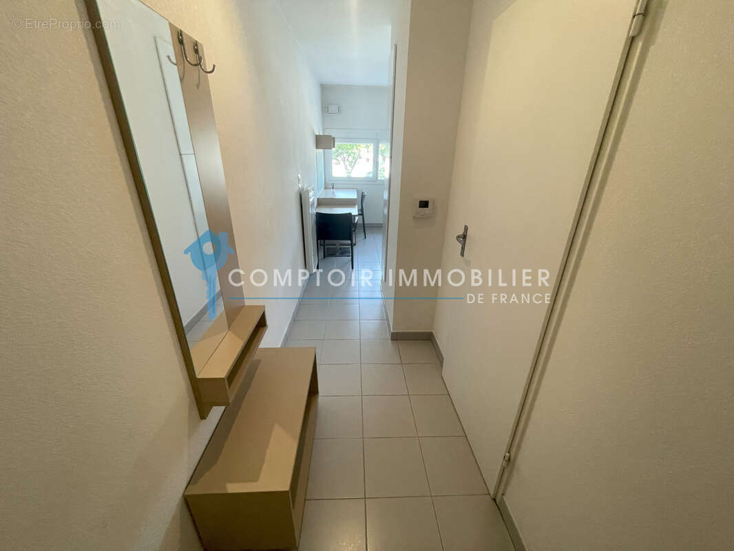 Joli studio meublé à Montpellier (AIGUELONGUE) - photo 2