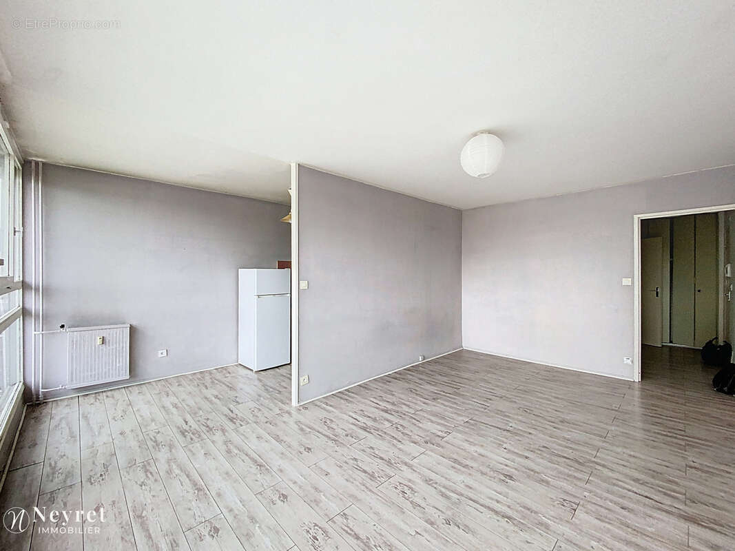 T1 40m2 balcon, garage, cave - photo 2
