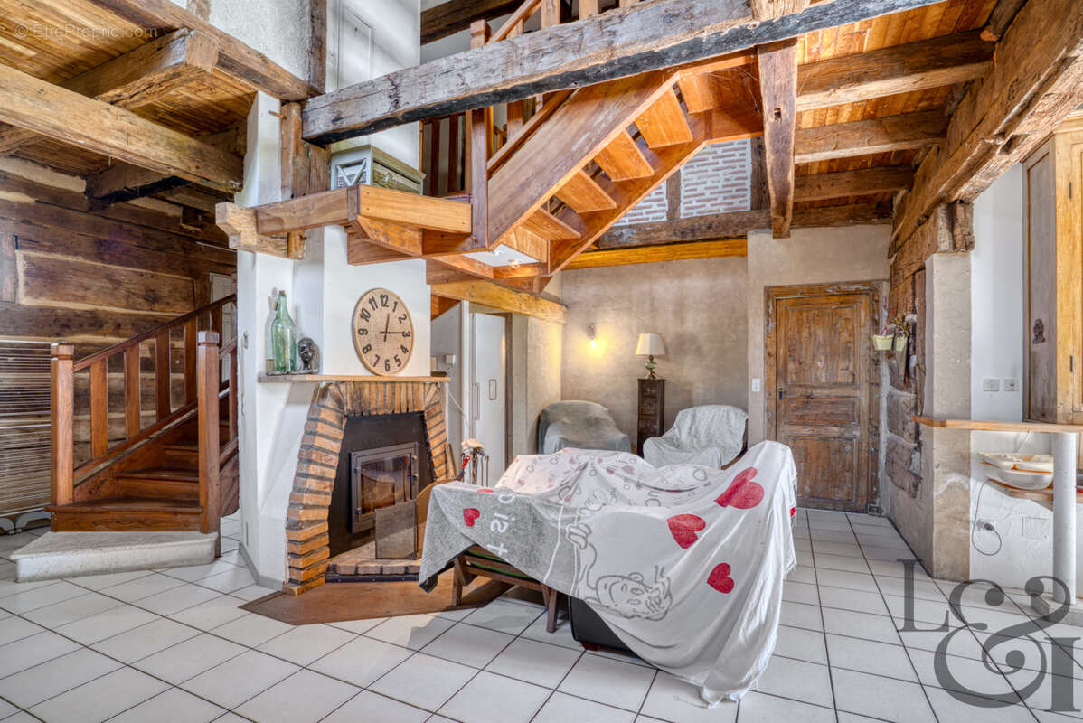Maison à TOMBEBOEUF