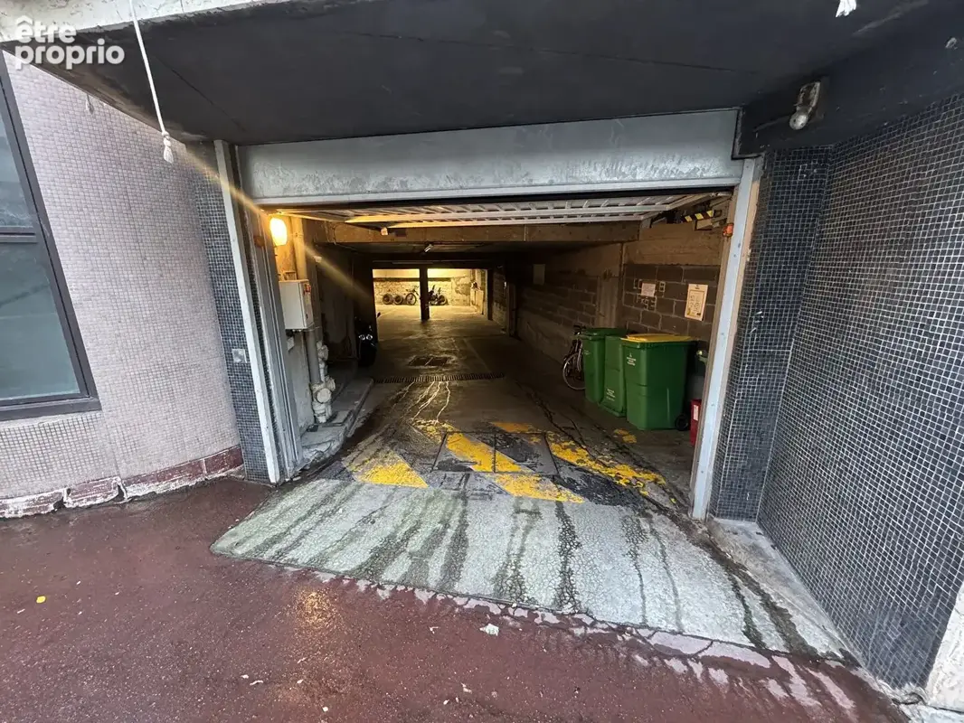 Parking en sous-sol - petite citadine ou deux roues - photo 4