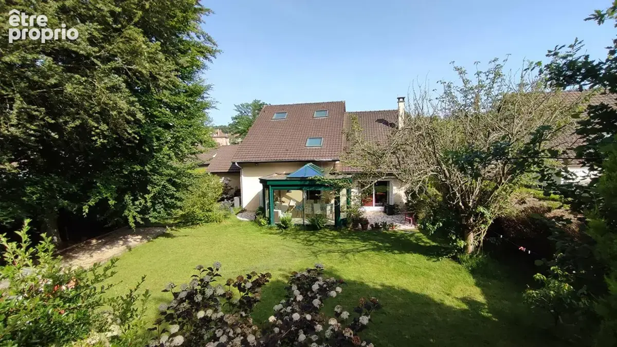 Maison à ROCHEFORT-EN-YVELINES