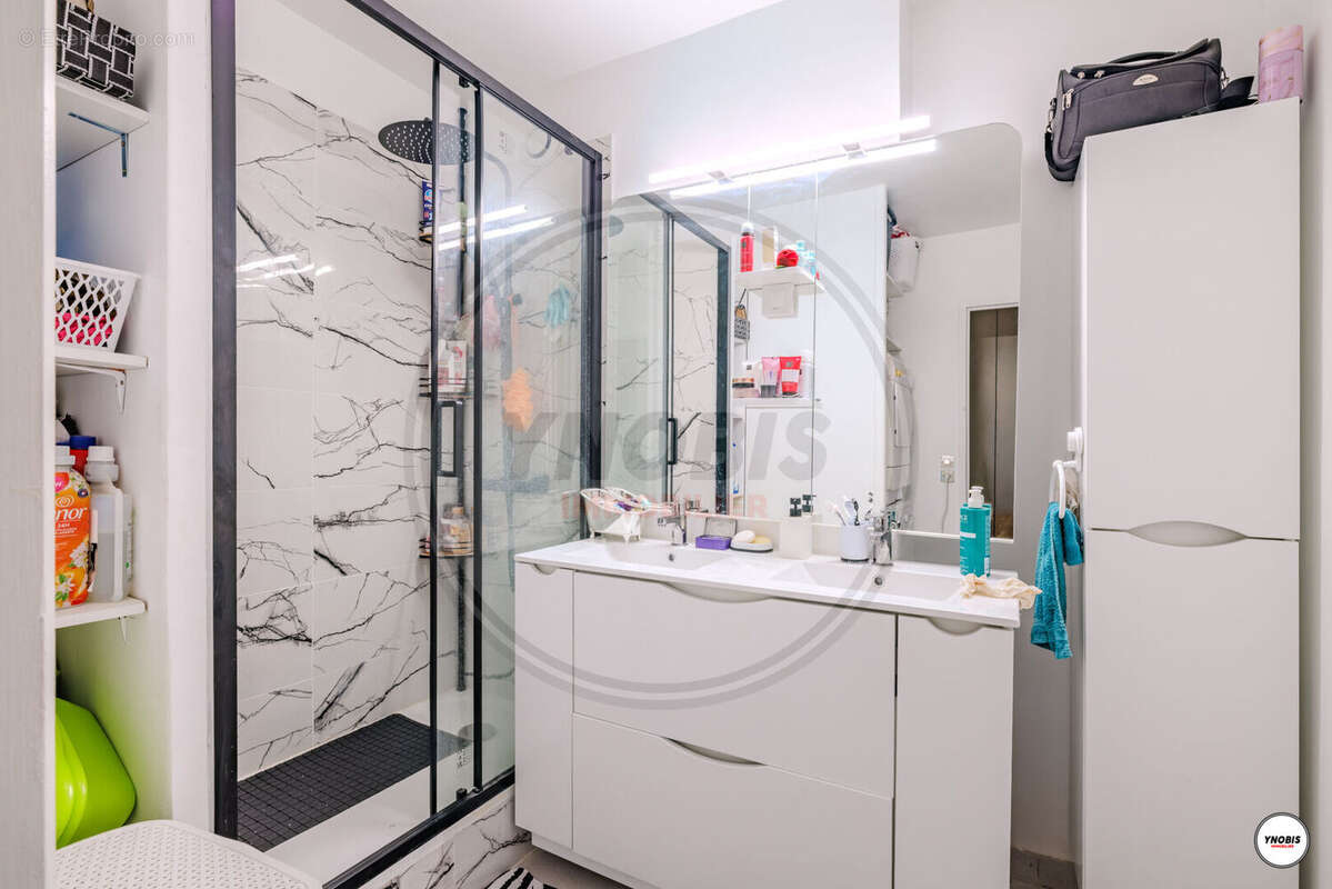 Appartement à LES MUREAUX