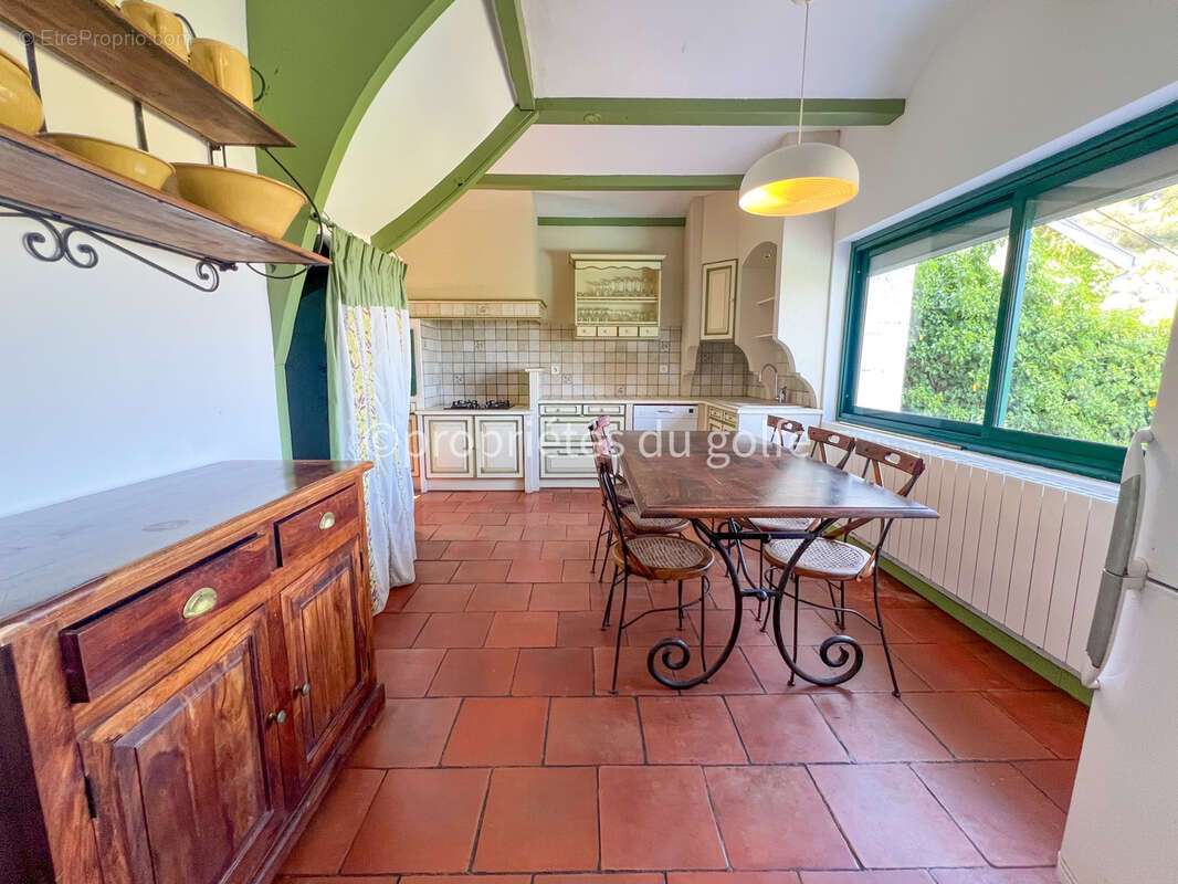Sète, mont saint Clair, maison de charme avec belle vue mer et ville, - photo 8