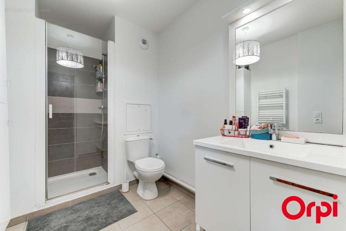 Appartement à VENISSIEUX