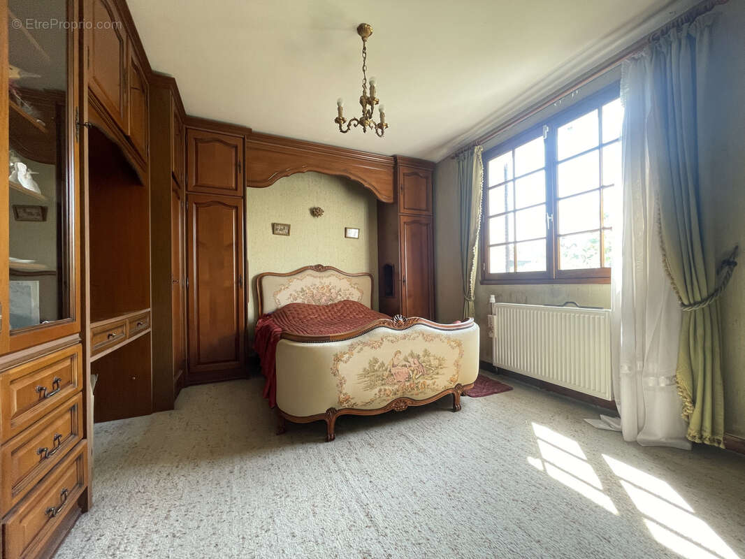 Mitry-le-neuf - spacieux pavillon individuel avec 4 chambres, sous-sol total et un beau jardin - photo 7