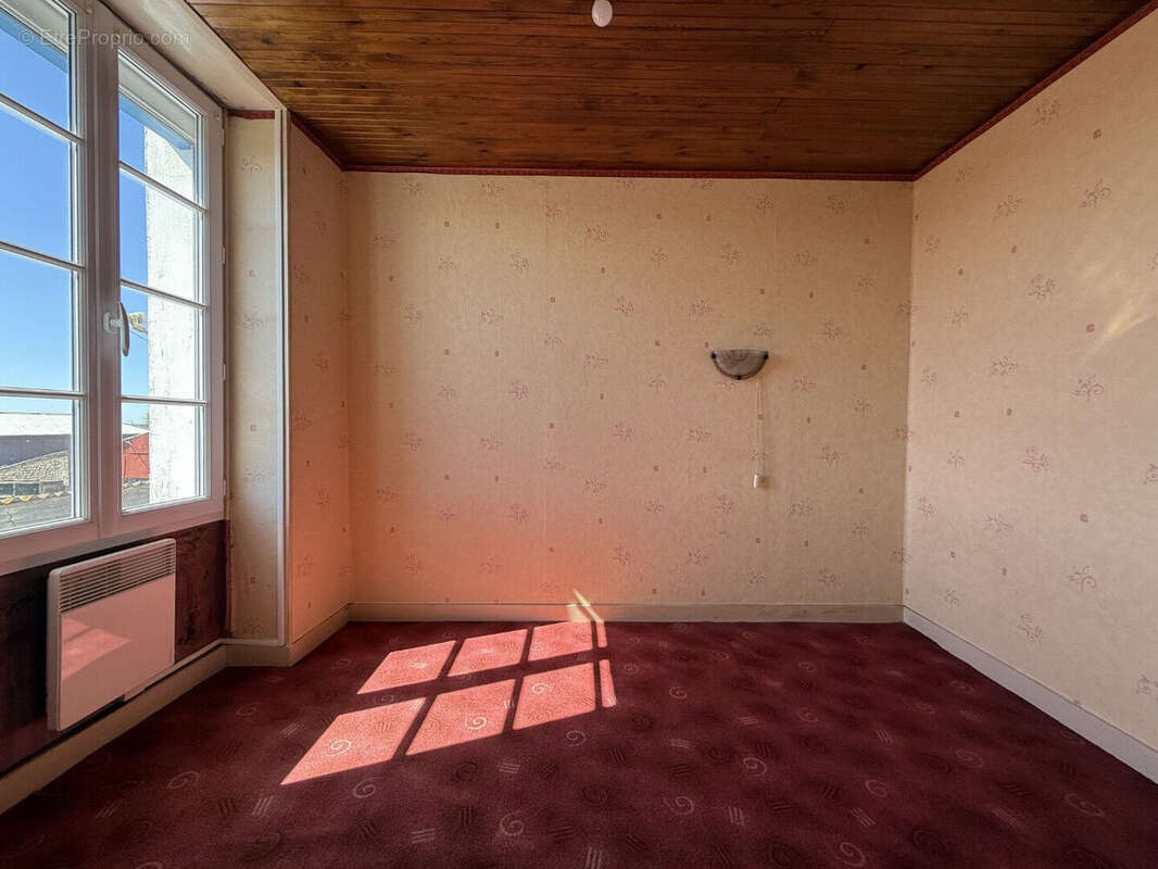 Photo 7 - Maison à OULMES