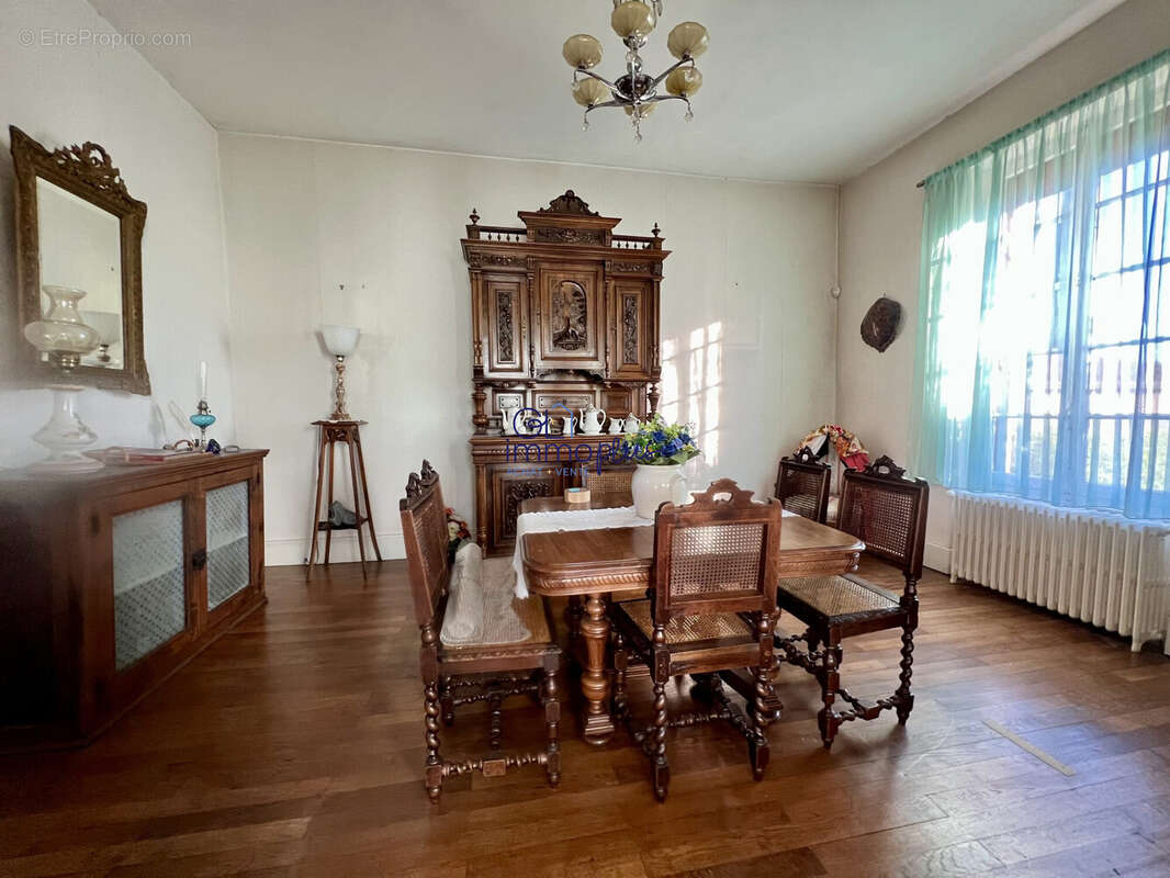 Maison à ROMANS-SUR-ISERE