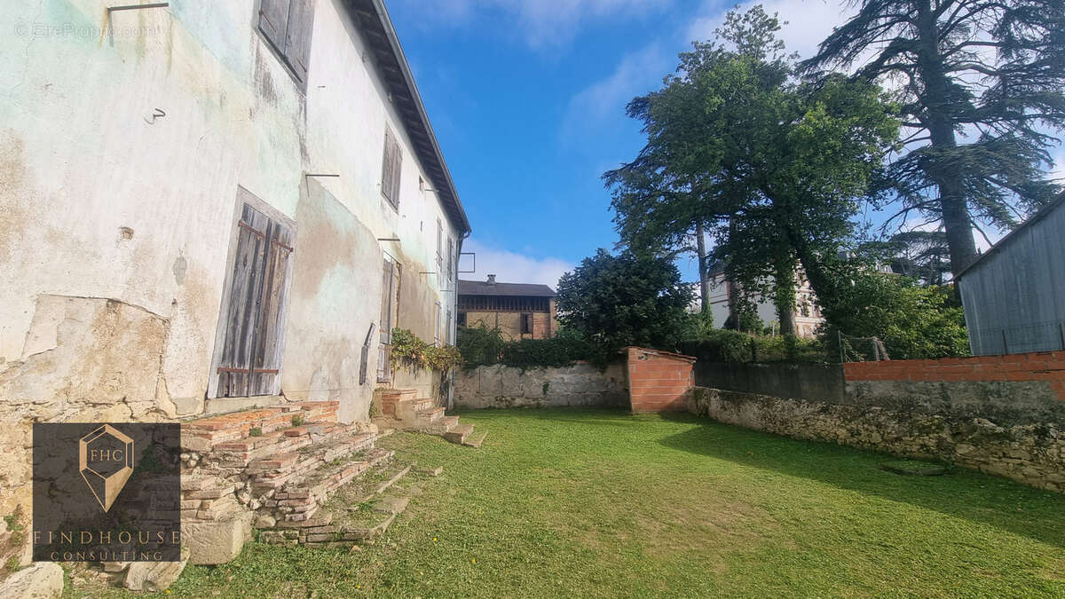 Maison à PUYMAURIN