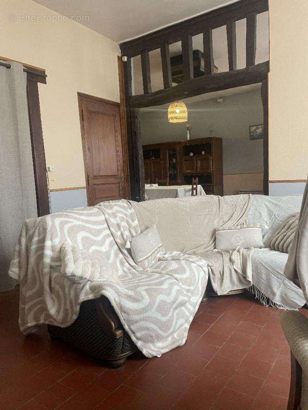 Maison à MAILLY-MAILLET