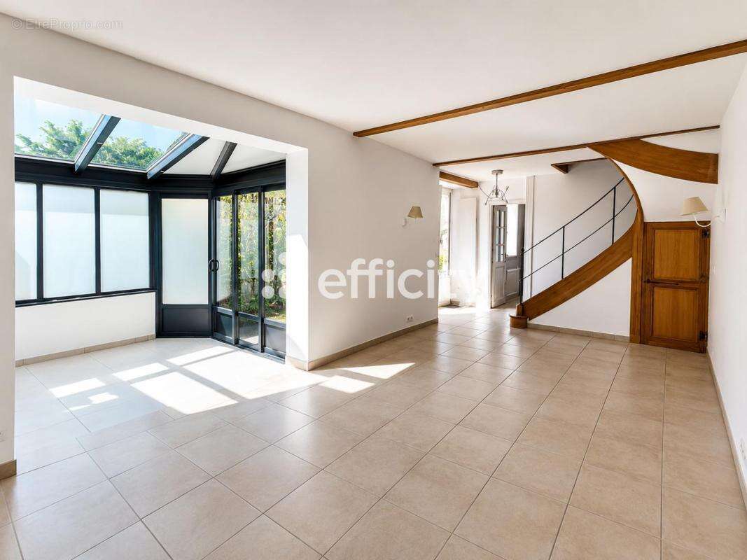 Maison à VIROFLAY