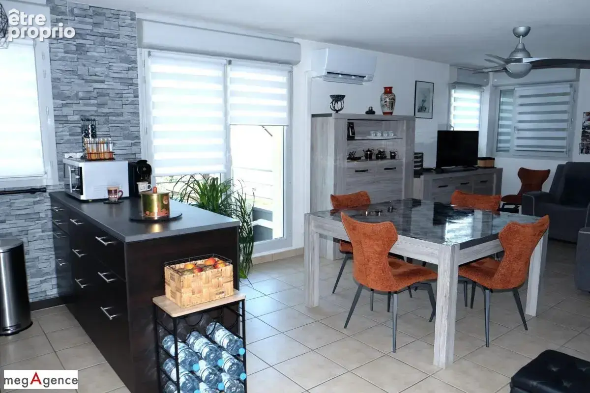 Appartement T3 avec balcon - Parking souterrain et piscine - photo 5