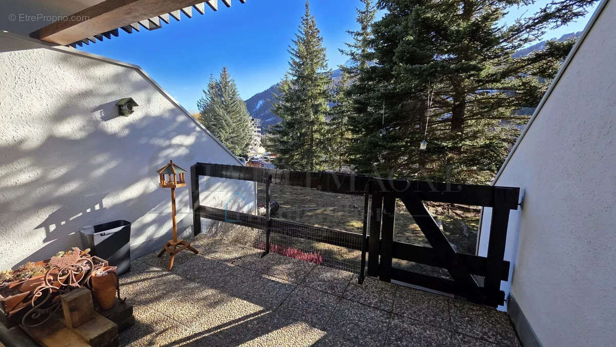 Appartement à SAINT-CHAFFREY