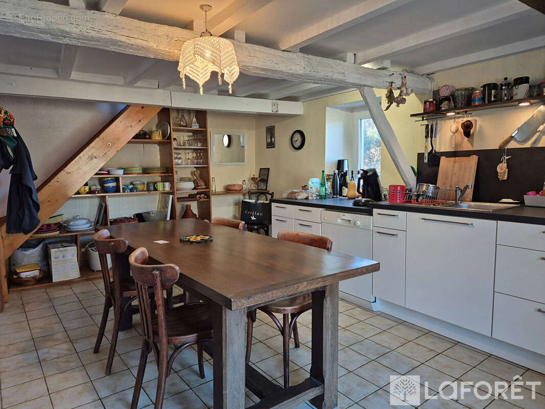 Maison à ESCARO