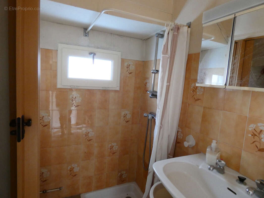 Maison à MORTAGNE-SUR-GIRONDE