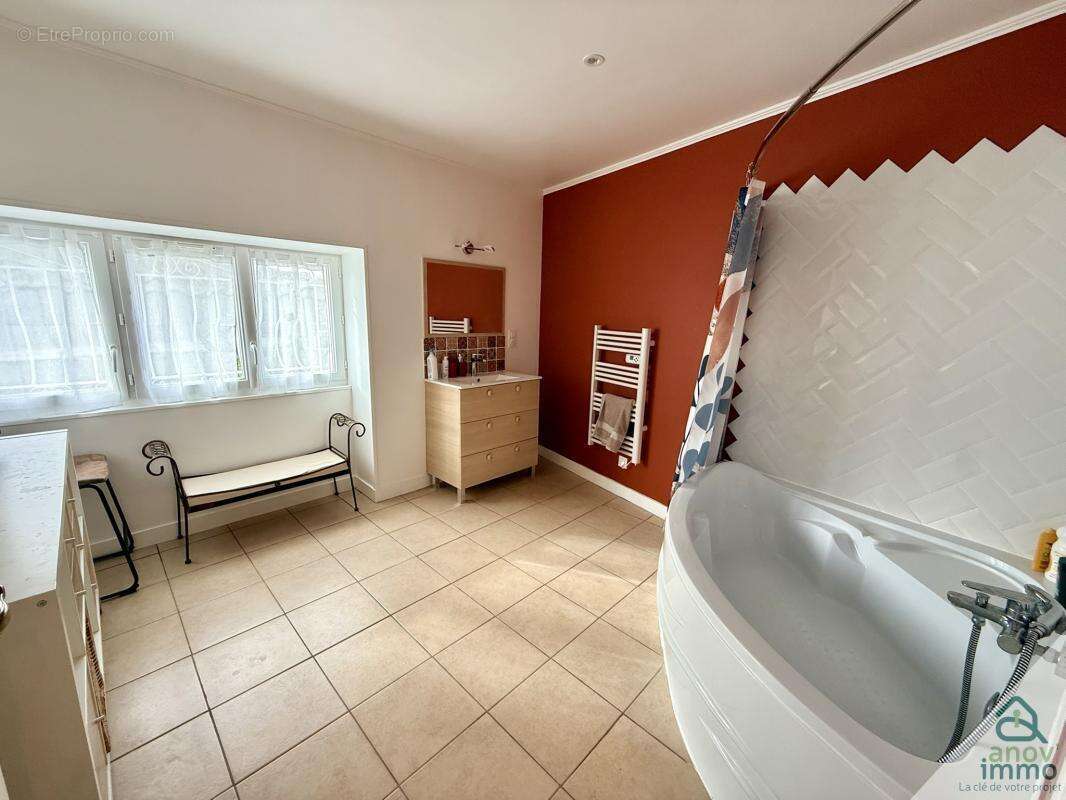 Maison à LA ROCHETTE