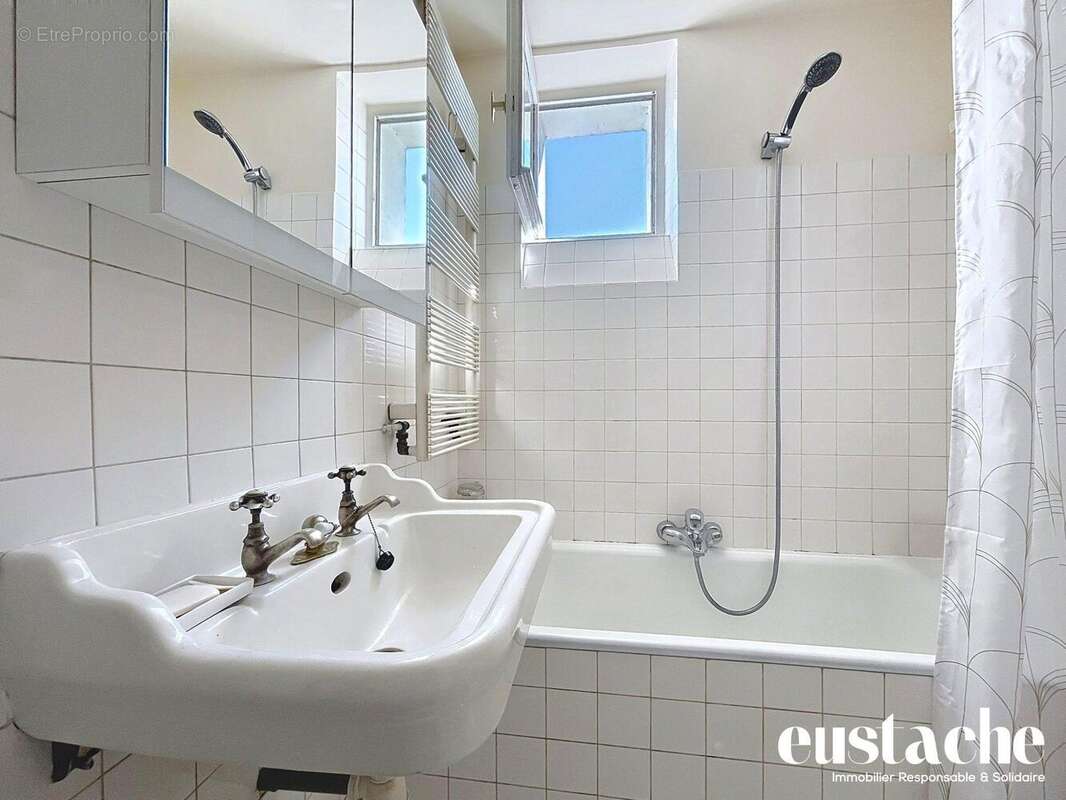 Appartement à PARIS-12E