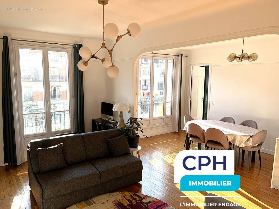 Appartement à PARIS-16E