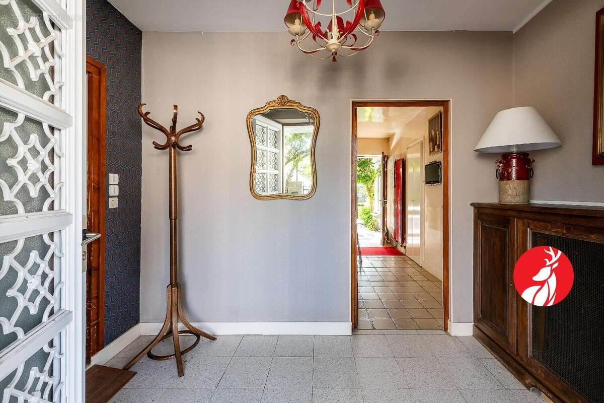 Maison à MONTCOURT-FROMONVILLE