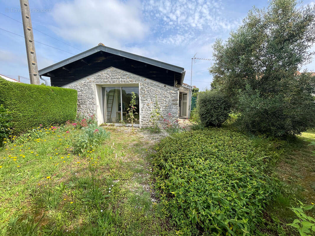 Maison à SAINT-AGNANT