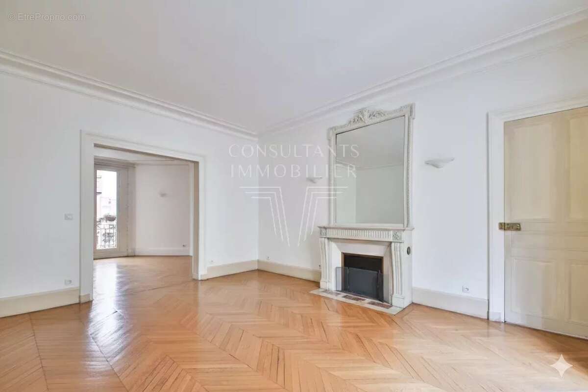 Appartement à PARIS-6E