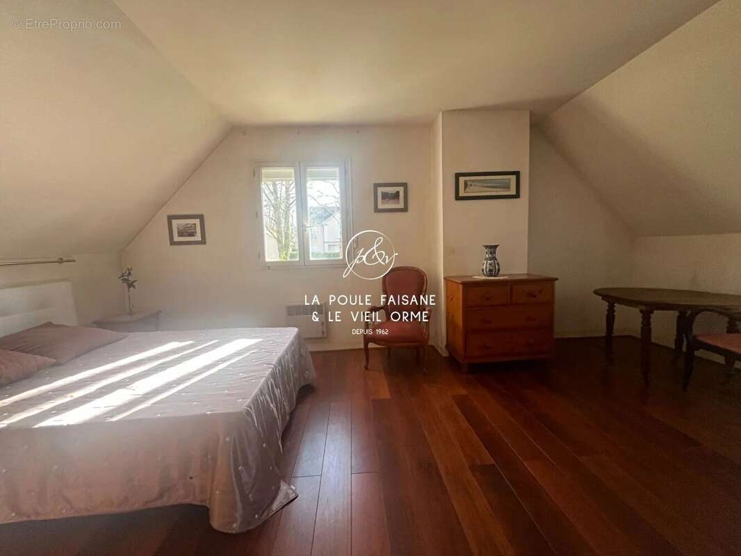 Maison à SAINT-LEGER-EN-YVELINES