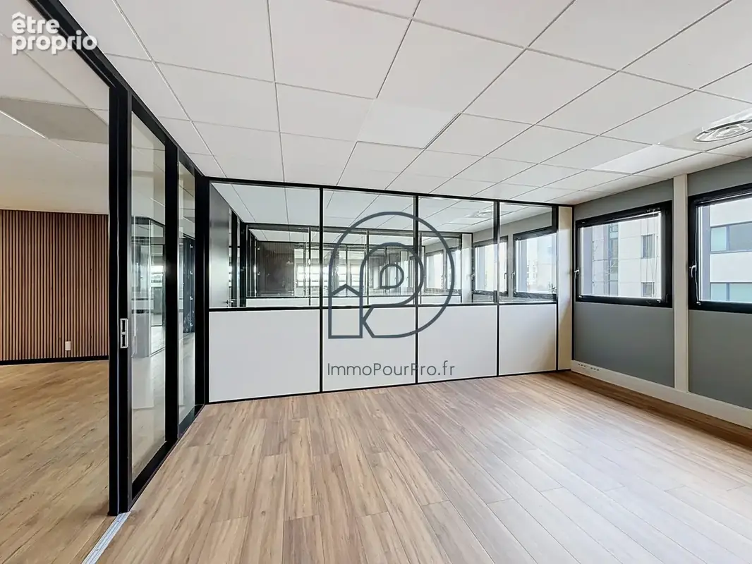 Commerce 176 m² à vendre à Loos (59120) - photo 2