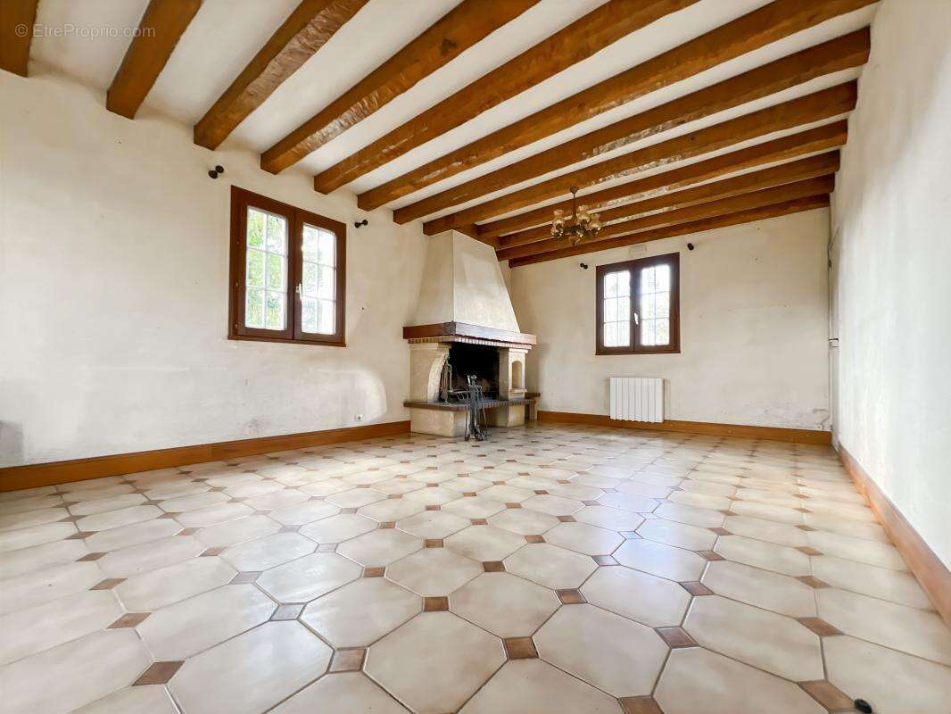 Maison à LA FERTE-SAINT-CYR