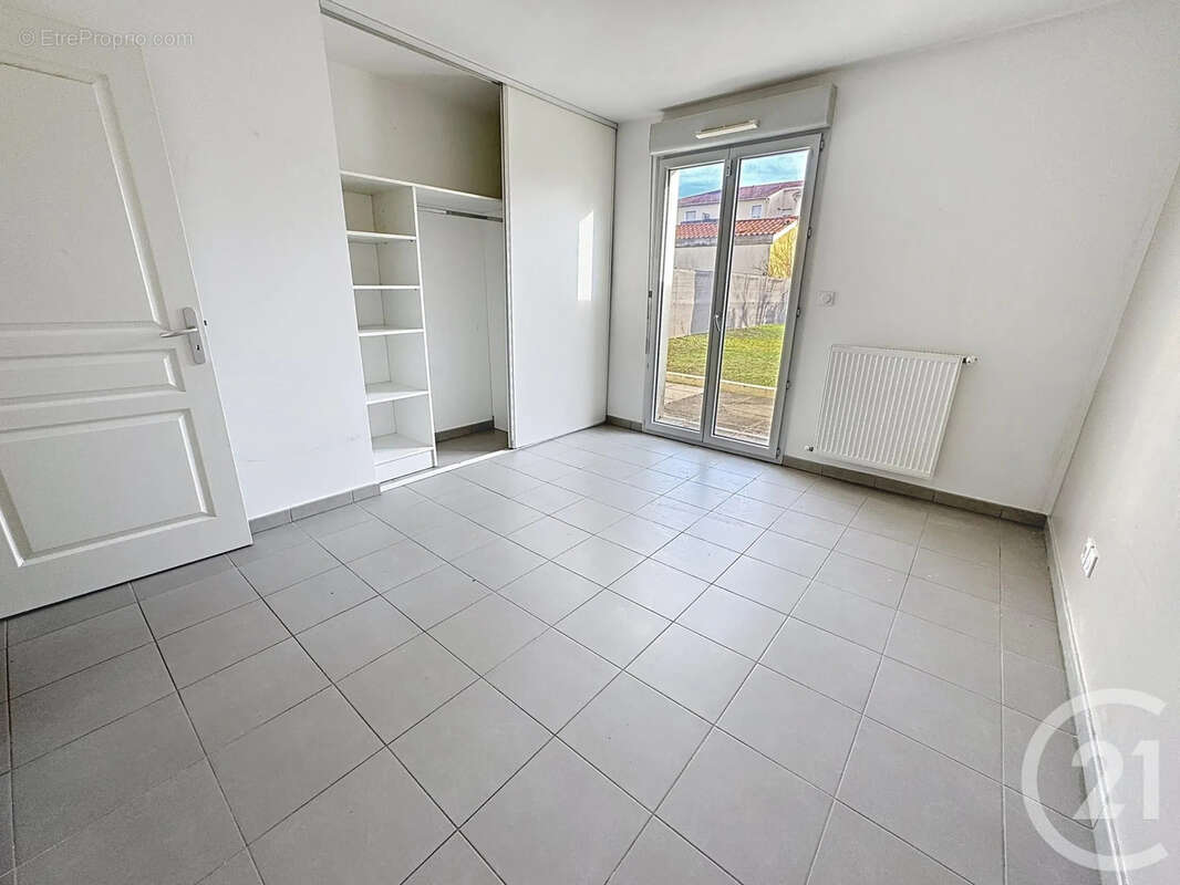 Appartement à DECINES-CHARPIEU
