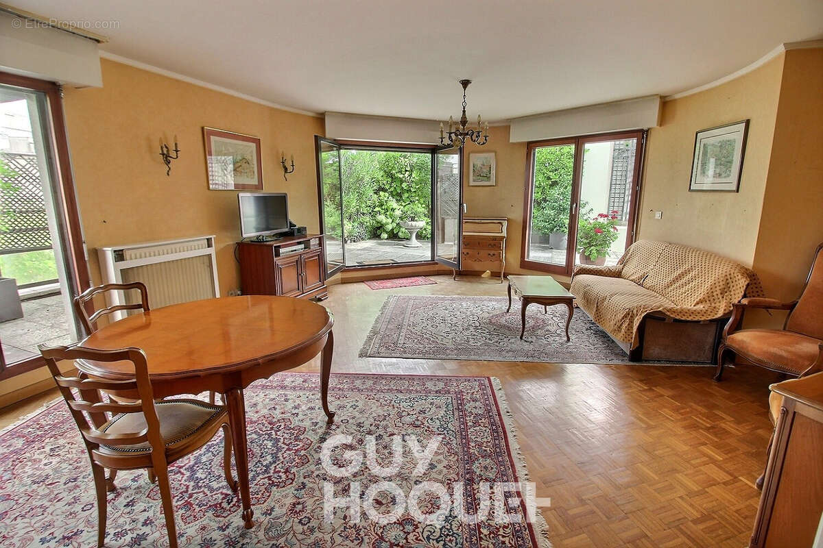 Appartement à RUEIL-MALMAISON