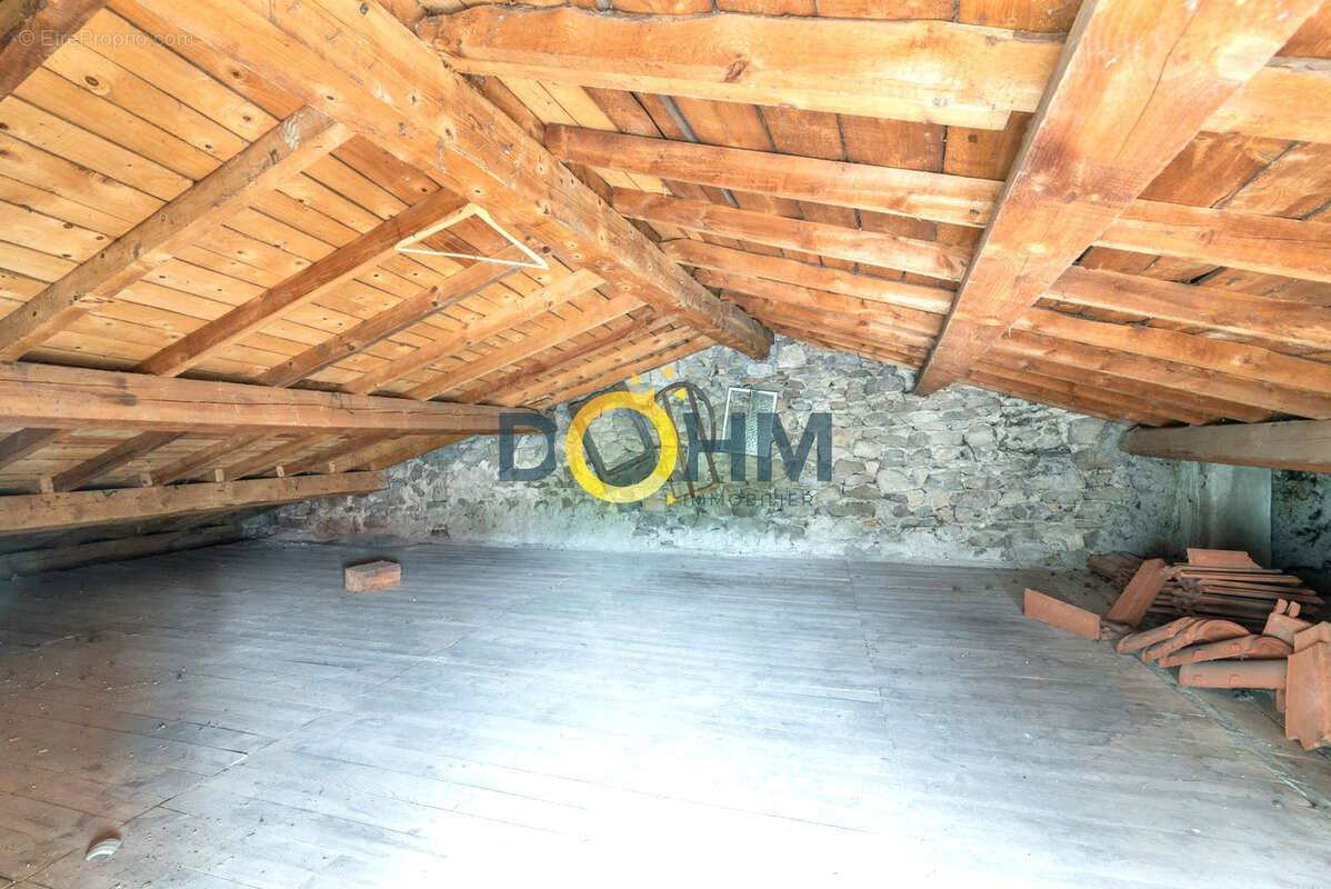 Maison à BRIVES-CHARENSAC