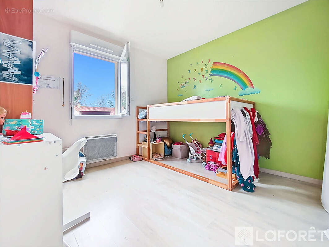 Maison à SAINT-GEORGES-DES-GARDES