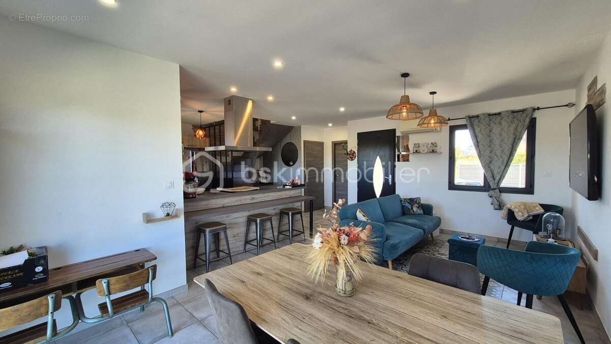 Maison à SAINT-CYPRIEN