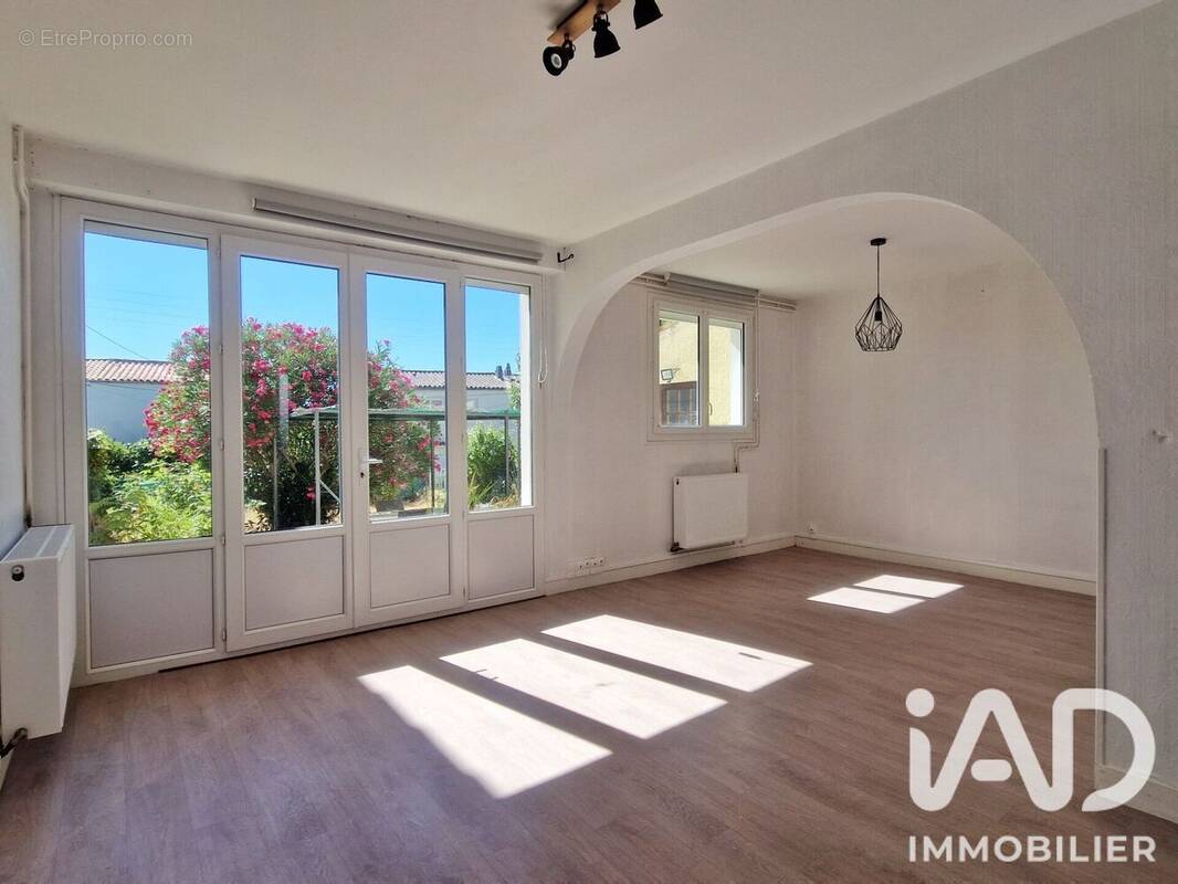 Photo 1 - Maison à ANGOULEME