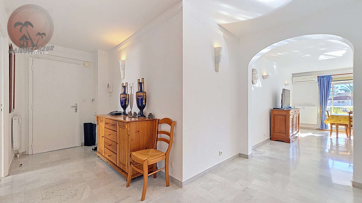 Appartement à LE CANNET