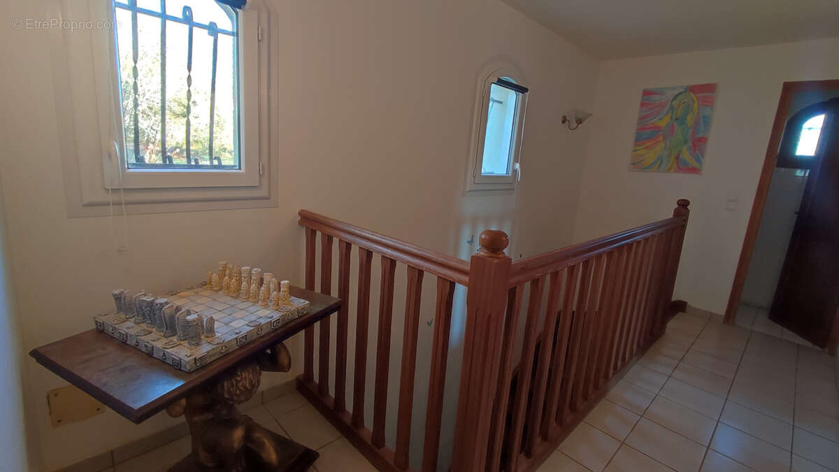 Maison à MONTAIGU-DE-QUERCY