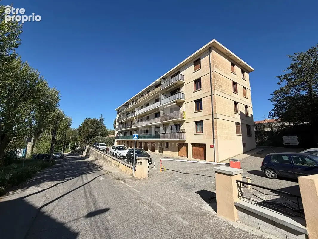 Appartement à PERTUIS