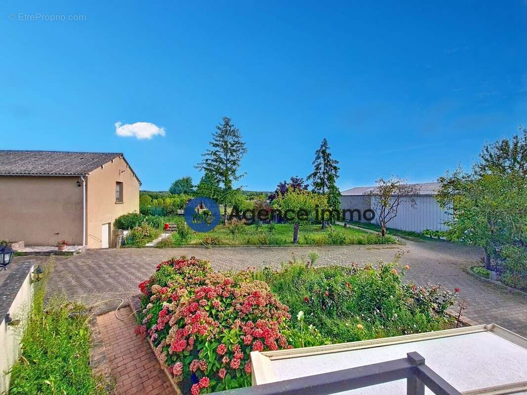 Maison à CHATEAU-LA-VALLIERE