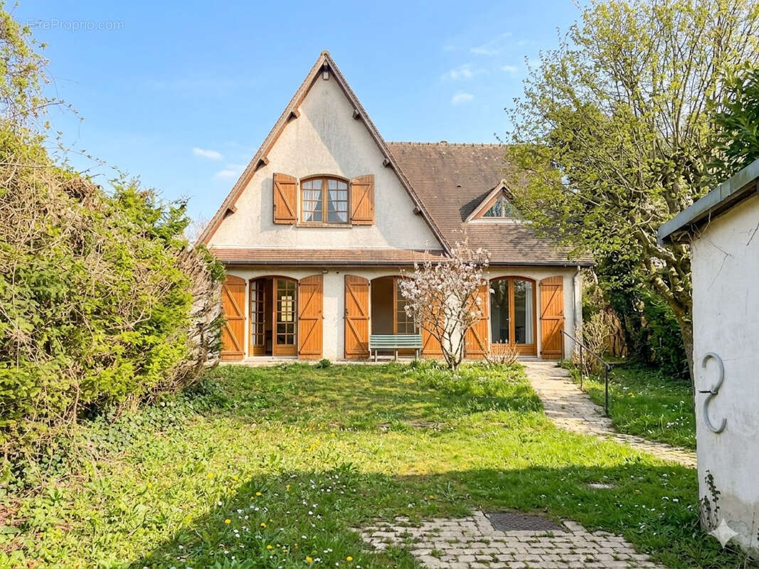 Maison à SENS