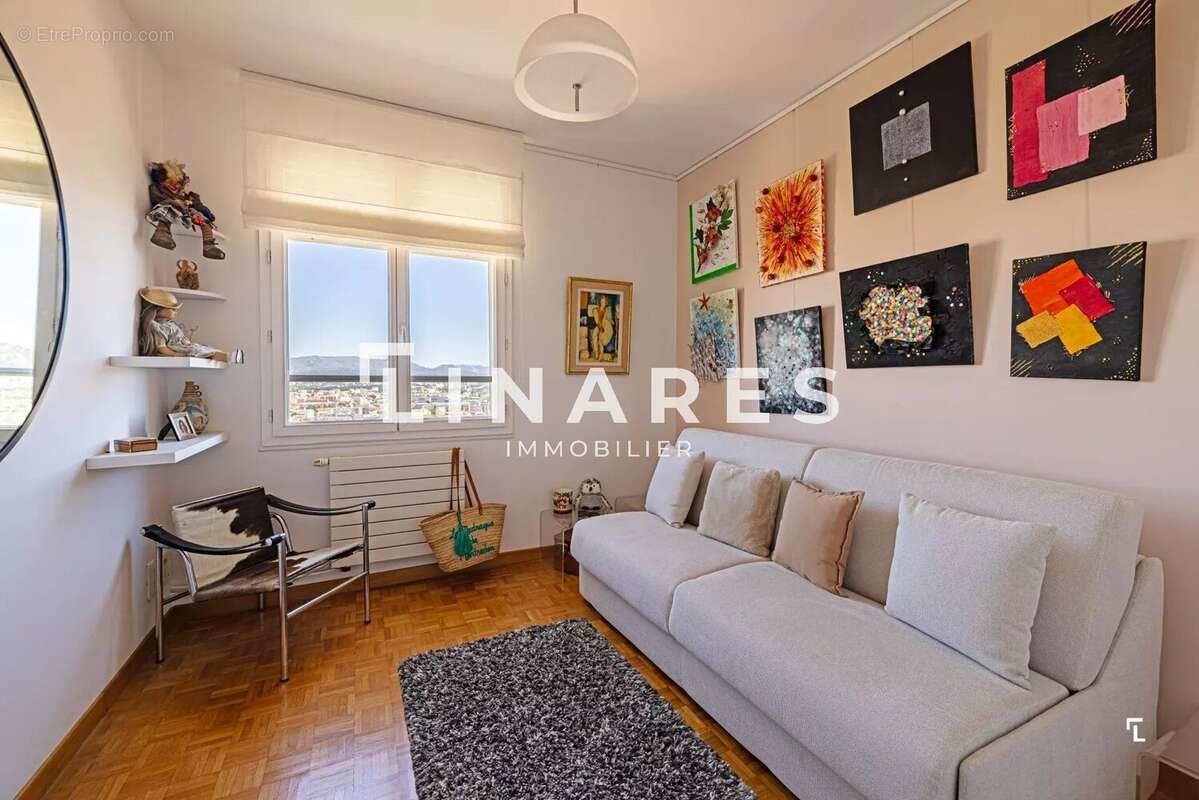 Appartement à MARSEILLE-8E