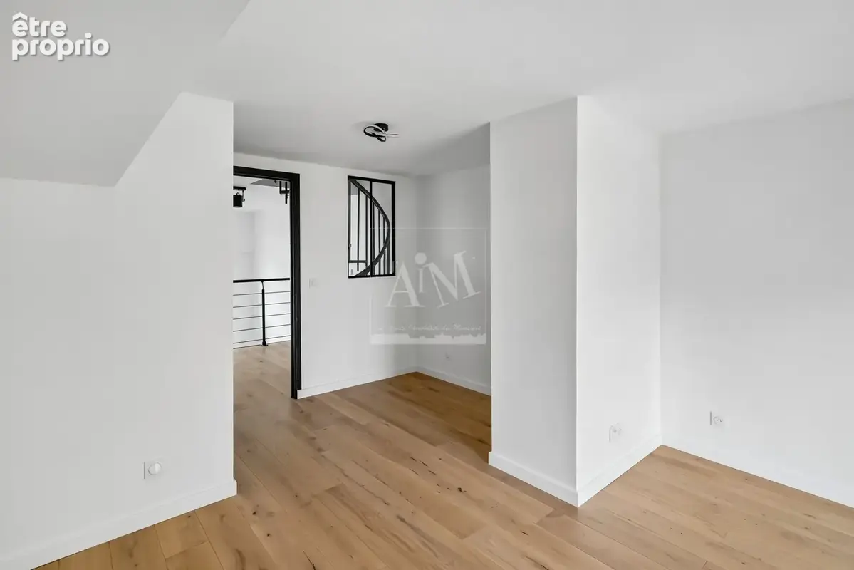 Maison de ville esprit LOFT - Roof Top - Terrasse - Parkings - photo 8