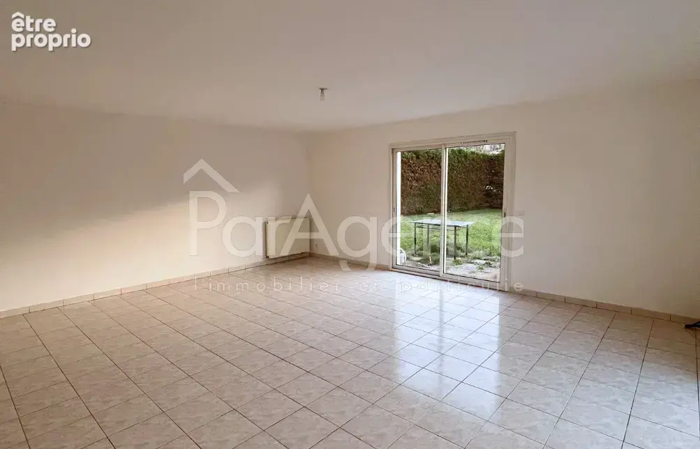 Maison de plain-pied   3 chambres   Royan - photo 4