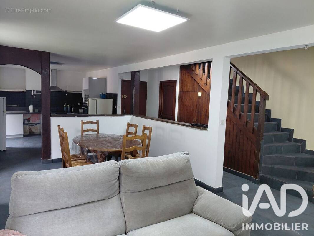 Photo 1 - Appartement à SAINT-ETIENNE-DE-CUINES