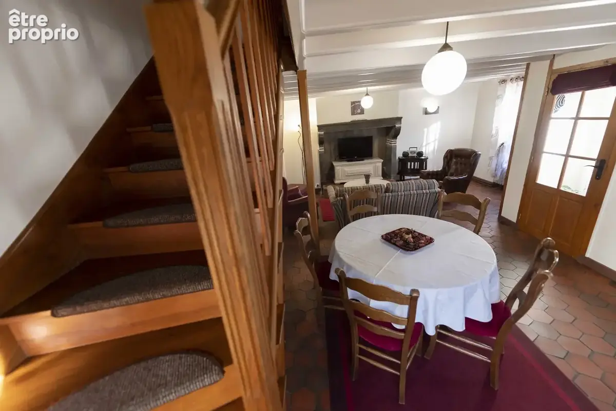 Maison 20 pièces 508 m² à vendre à Olloix (63450) - photo 5